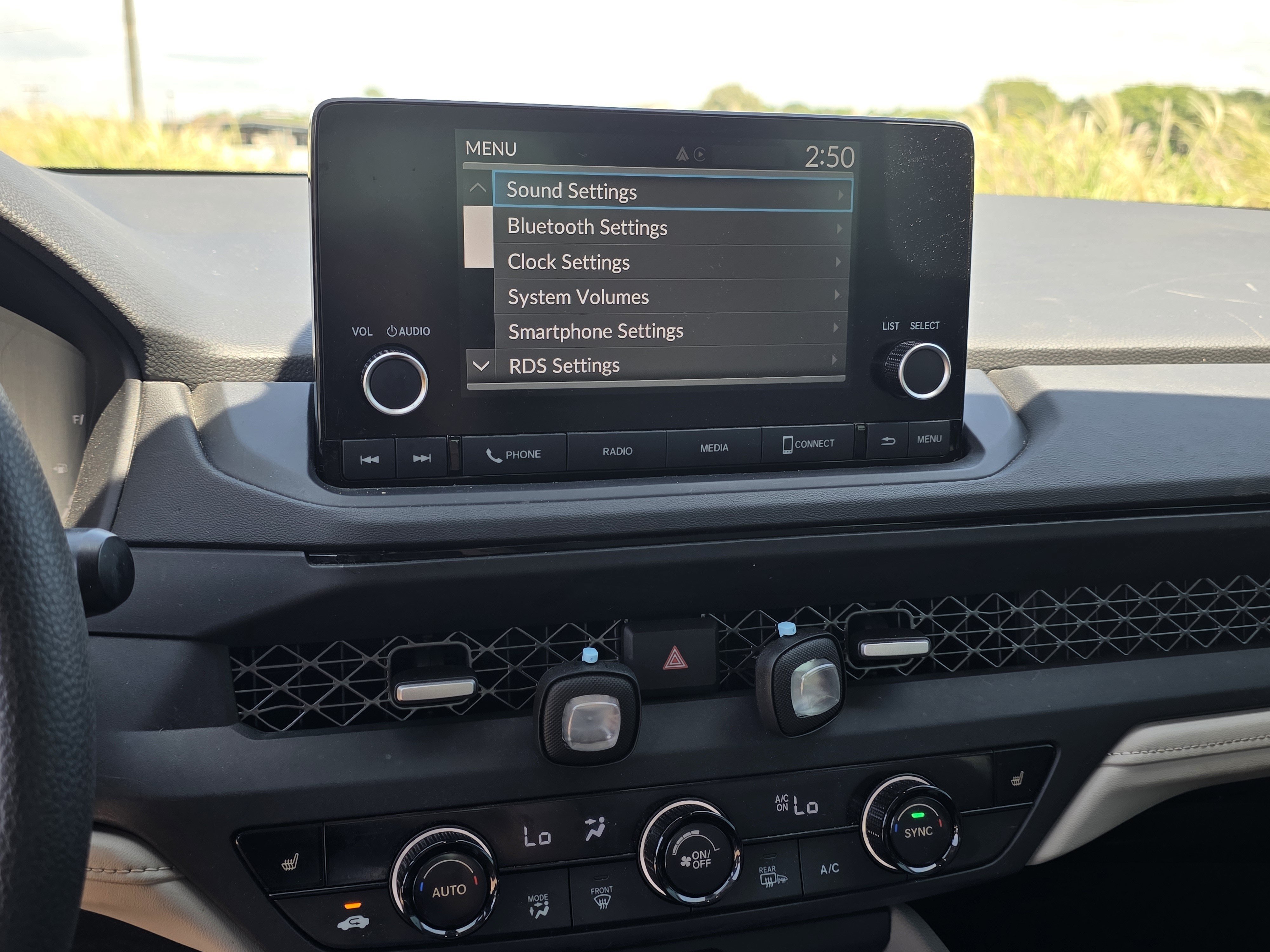 Used 2025 Urban Gray Pearl Honda SE image 14