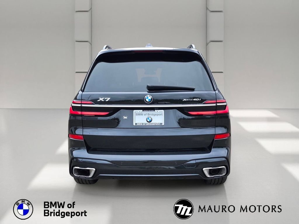 Used 2024 Black BMW xDrive40i image 5
