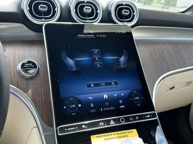 New 2026 White Mercedes-Benz GLC 300 image 25