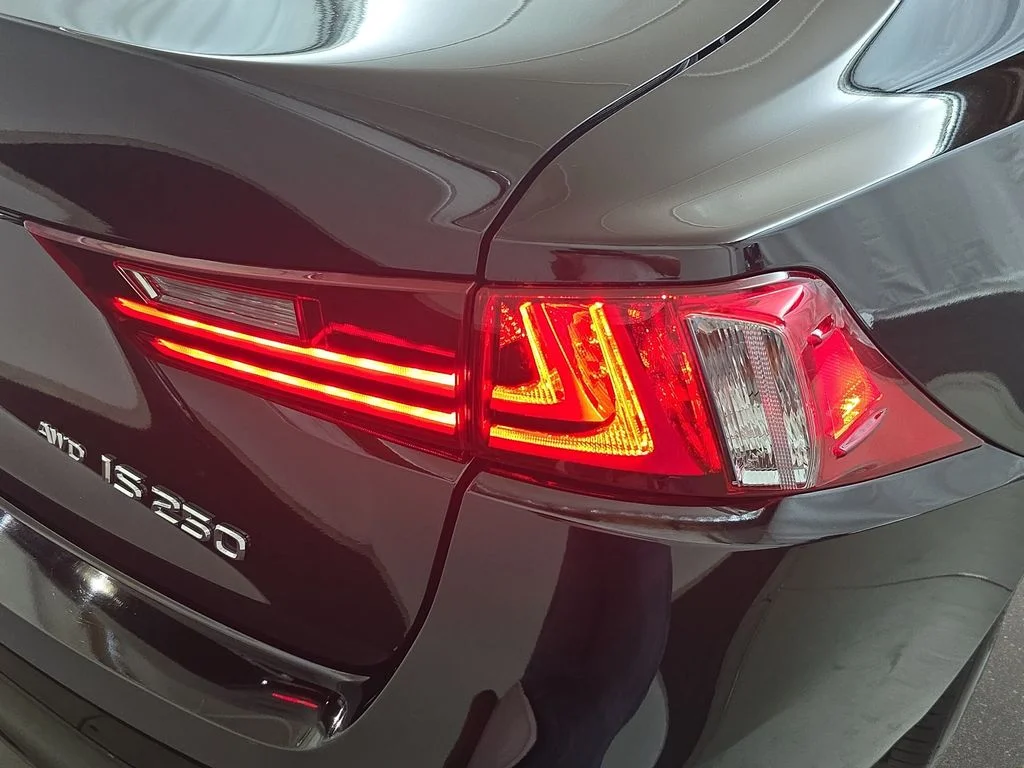 Used 2015 Obsidian Lexus 250 image 33