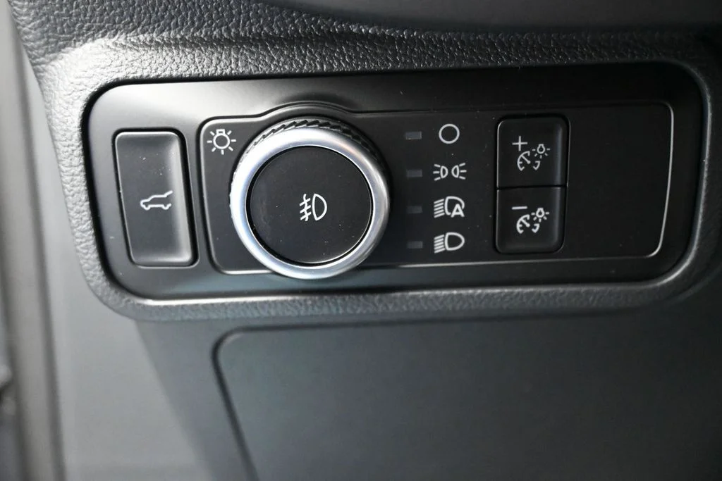 New 2026 Carbonized Gray Metallic Ford Platinum image 11