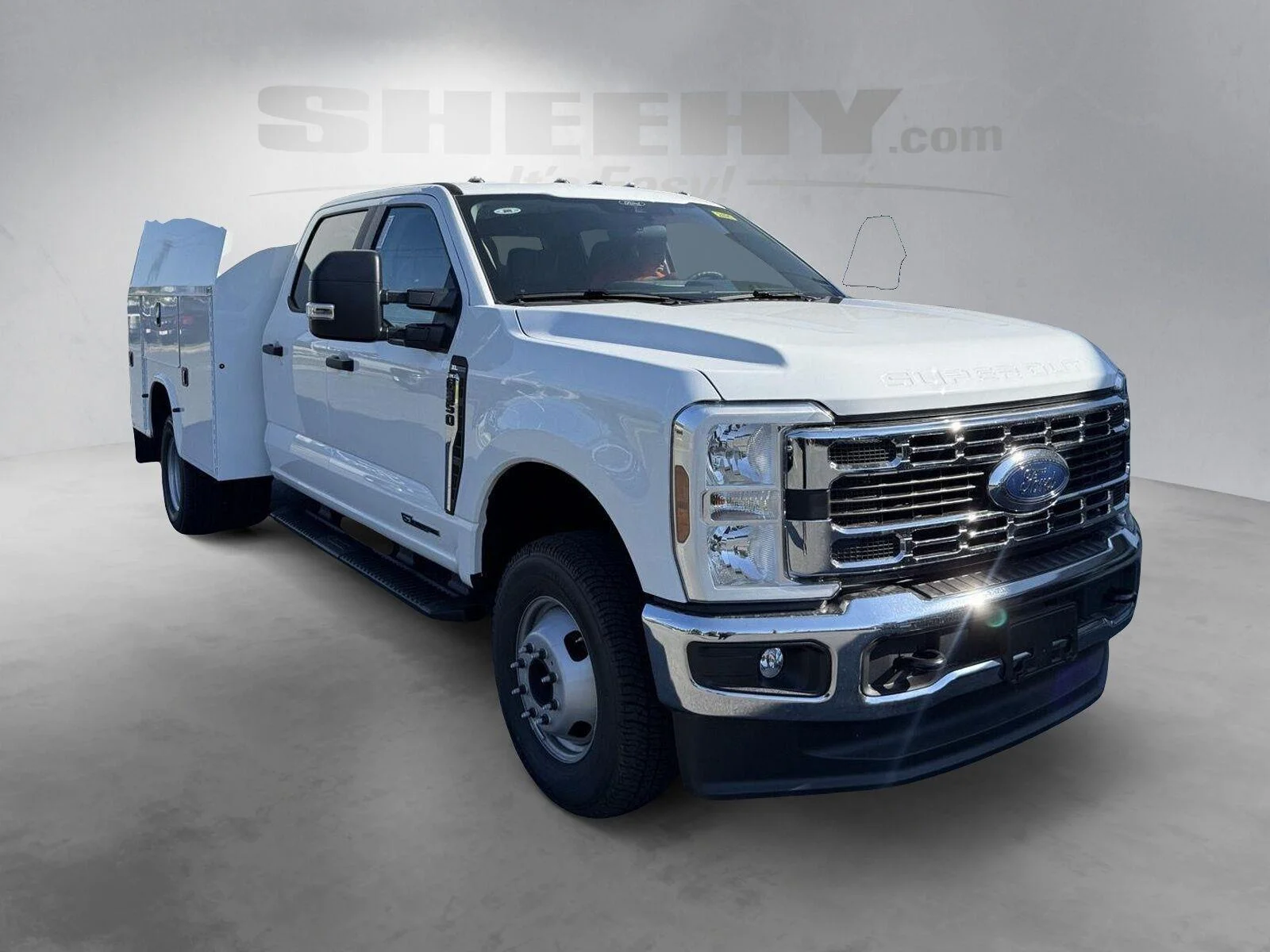 New 2026 Oxford White Ford XL image 2