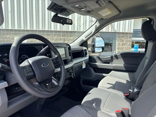 New 2026 Oxford White Ford F-350® XL image 17