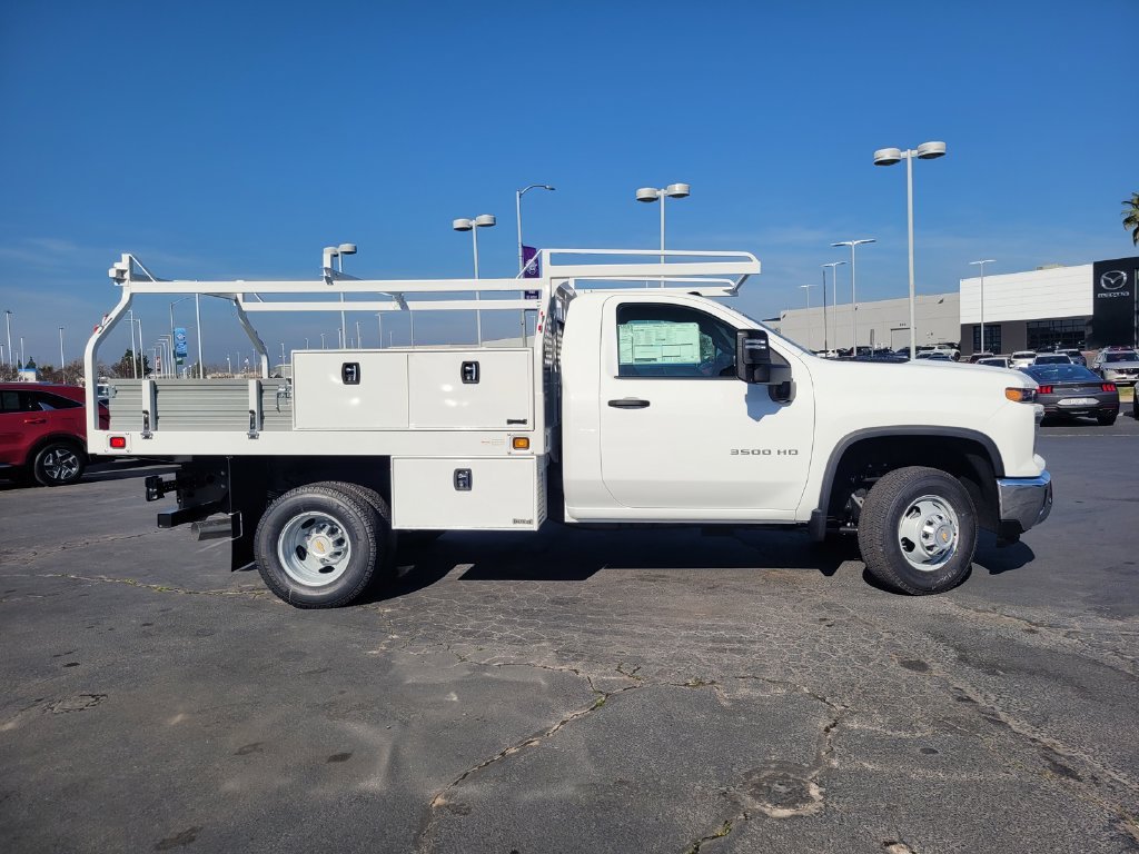 2026 Chevrolet Silverado 3500 HD Chassis Cab Work Truck view 3