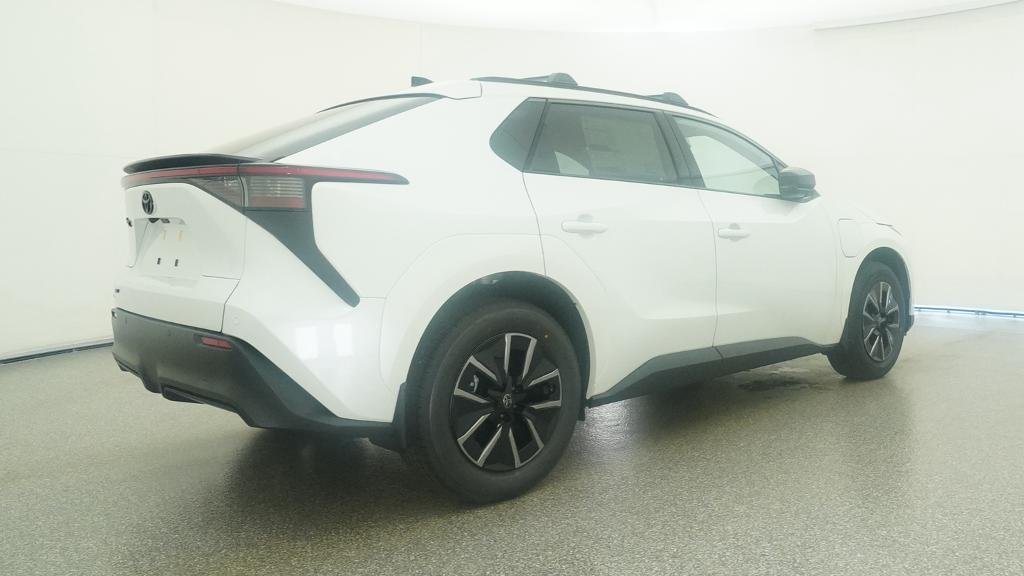 New 2026 Wind Chill Pearl Toyota XLE image 17