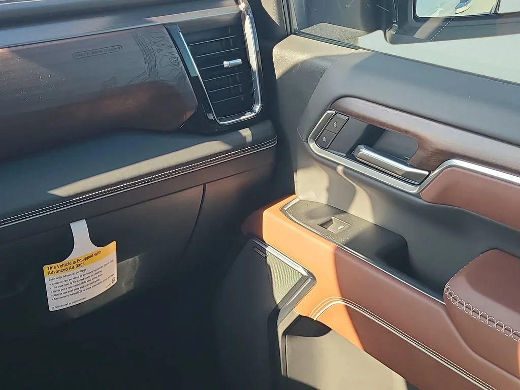 New 2026 Glacier White Tricoat GMC Denali Ultimate image 13