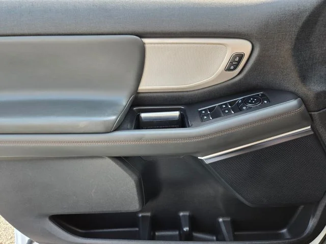Used 2025 White Ford Active image 35