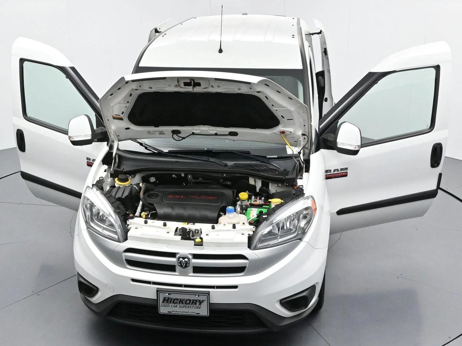 Used 2018 Bright White Ram Tradesman SLT image 41