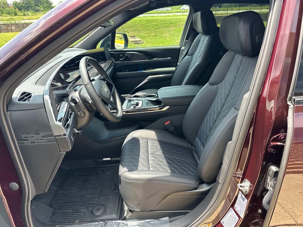 2026 Cadillac Escalade IQ Luxury - Photo 15