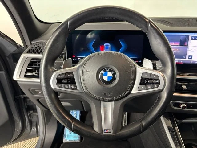 Used 2024 Skyscraper Grey Metallic BMW xDrive40i image 12