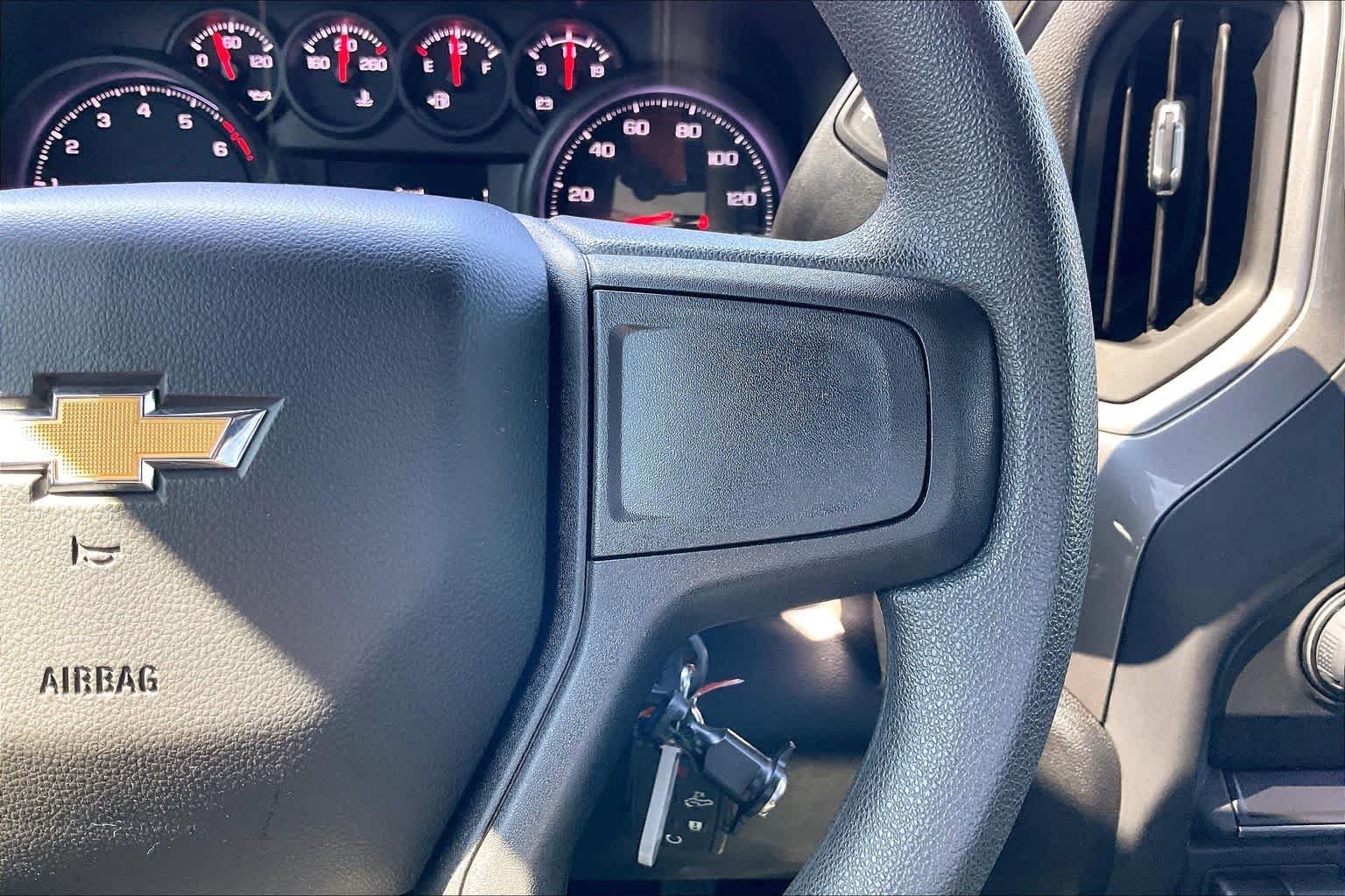Used 2020 Black Chevrolet Custom image 19