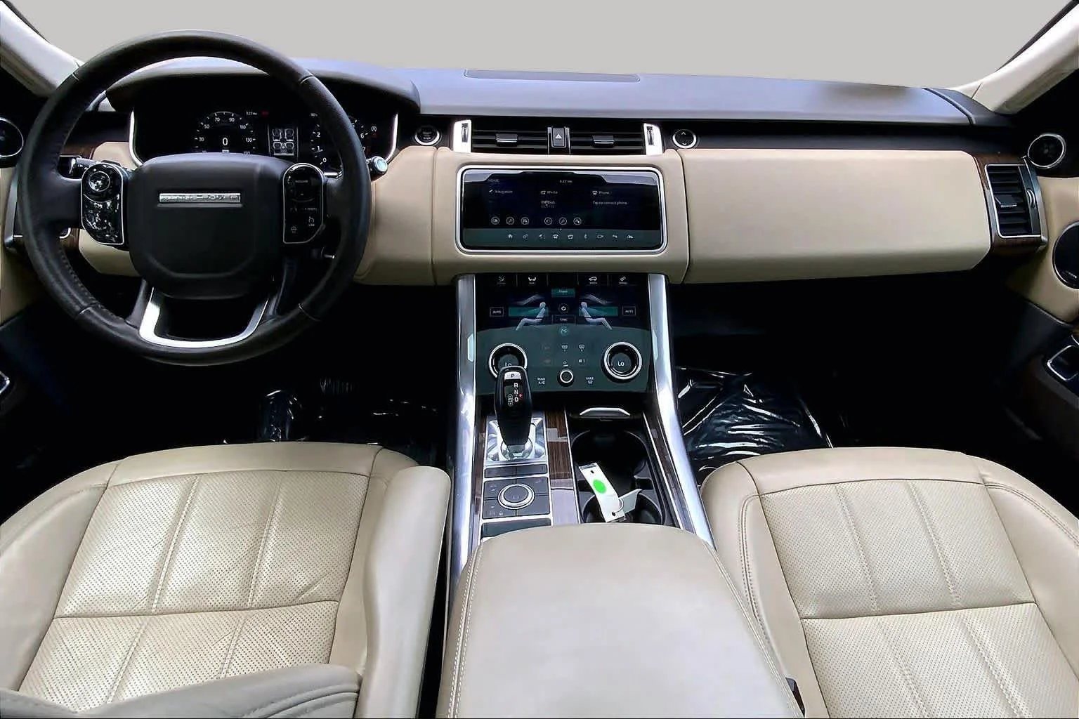 Used 2018 Narvik Black Land Rover HSE image 14