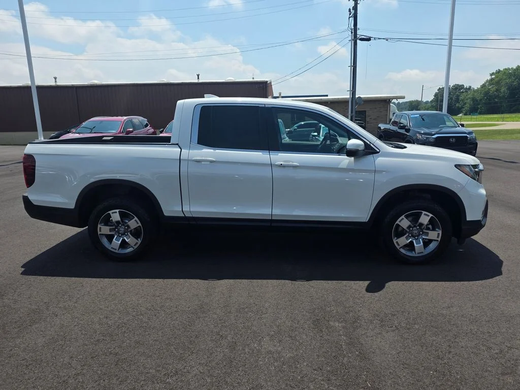 New 2026 Platinum White Pearl Honda RTL image 2