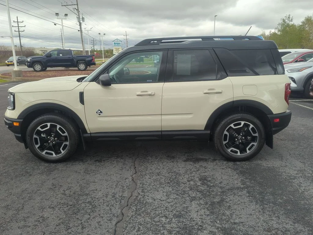 Used 2024 Beige Ford Outer Banks image 5
