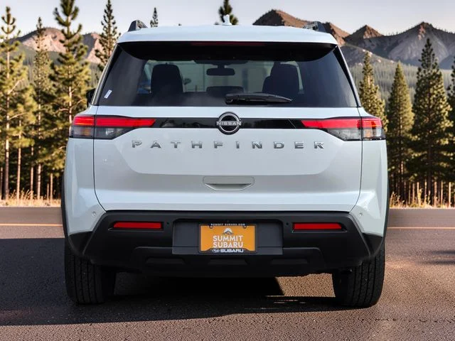 2025 Nissan Pathfinder SV - Photo 6
