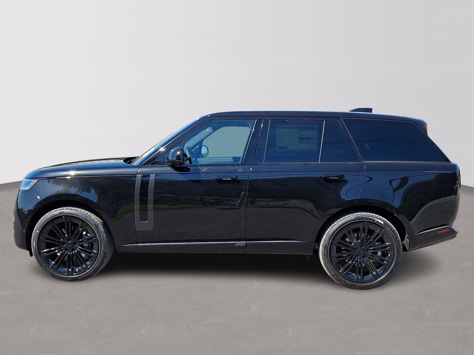 New 2026 Santorini Black Land Rover SE image 5