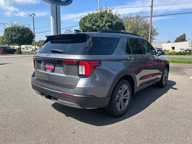 New 2026 Gray Ford Active image 7