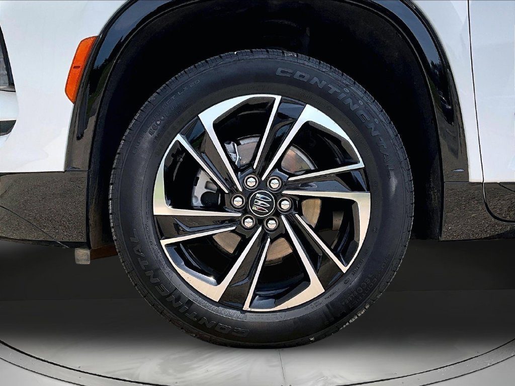 Used 2026 White Buick Sport Touring image 33