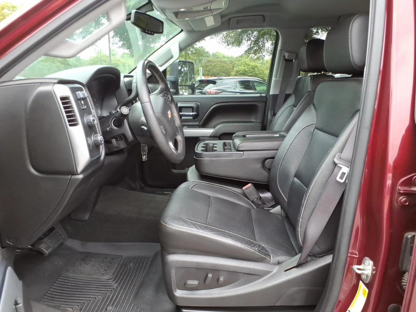 Used 2016 Butte Red Metallic Chevrolet LT image 12