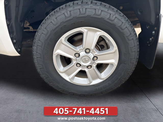 Used 2020 White Toyota SR5 image 10