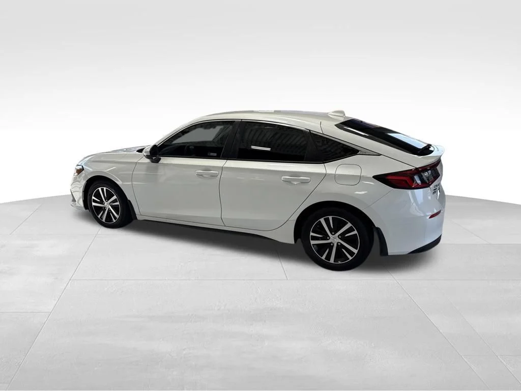 Used 2023 White Honda LX image 4