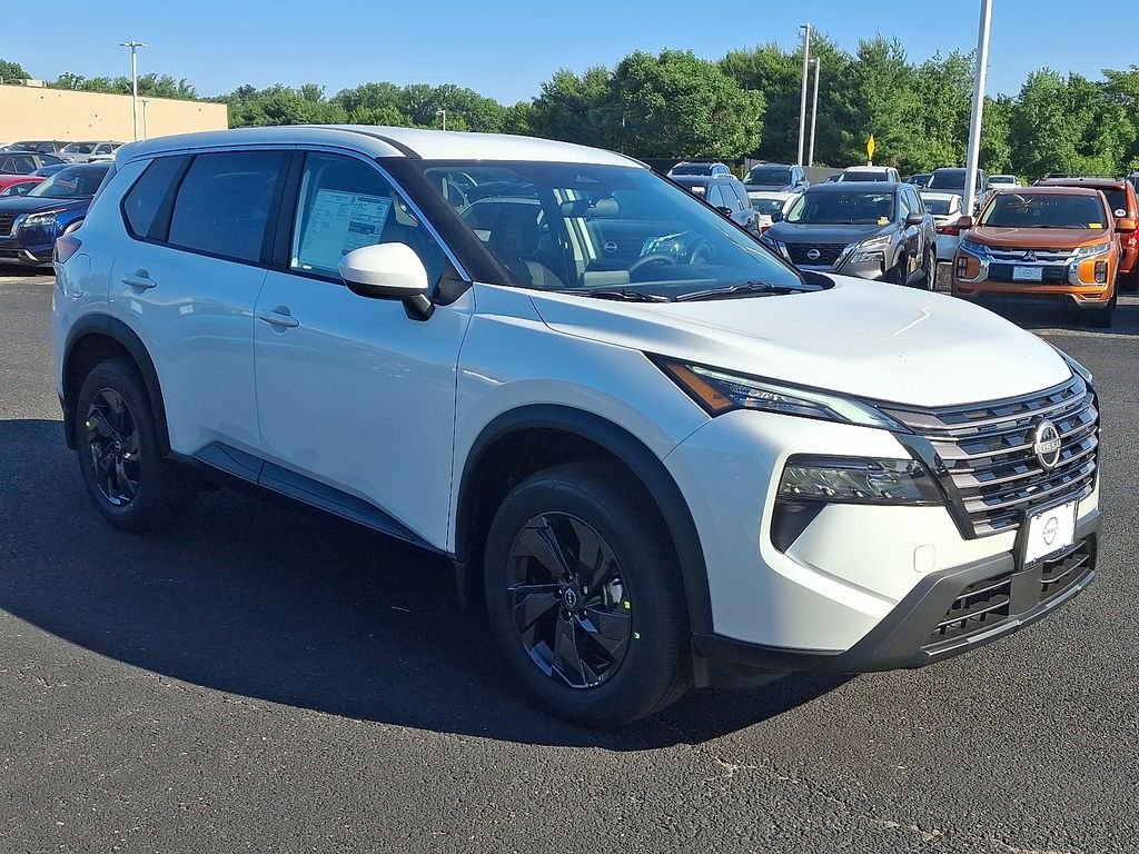 New 2026 Everest White Pearl TriCoat Nissan SV image 2