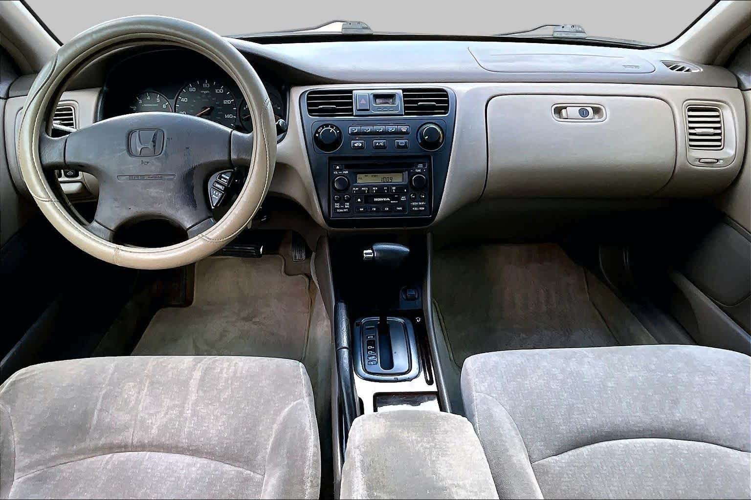 Used 2002 Firepepper Red Pearl Honda SE image 14