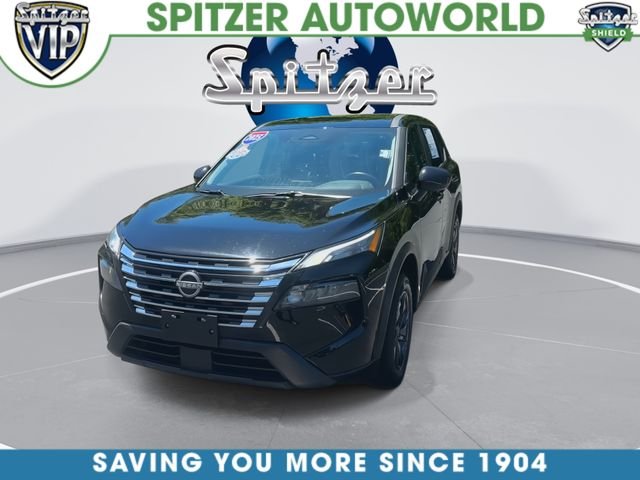 Used 2025 Black Nissan SV image 5