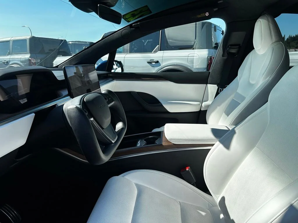 Used 2023 Deep Blue Metallic Tesla Standard Range image 16