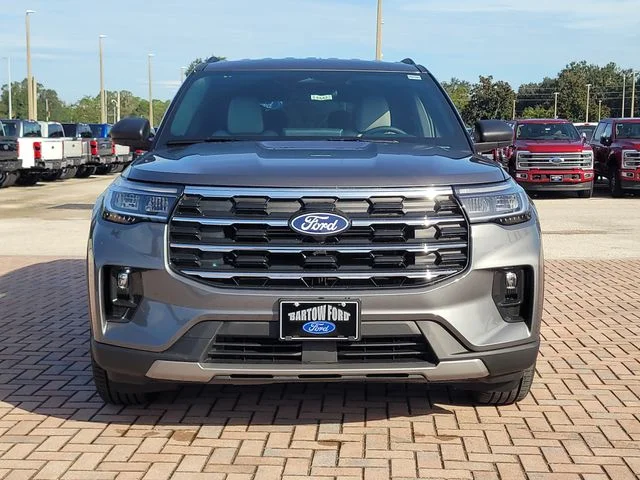 New 2027 Gray Metallic Ford Active image 2