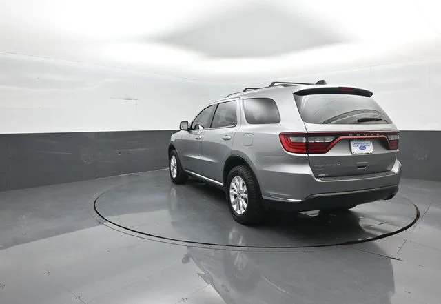 Used 2015 Silver Dodge SXT image 5