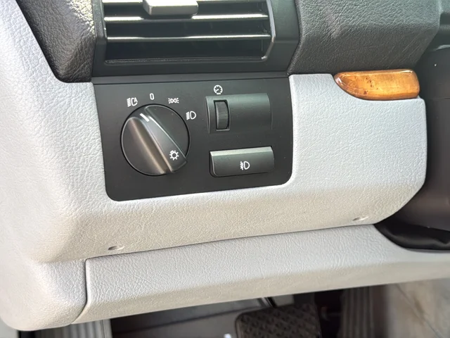 Used 2003 Black BMW 3.0i image 28