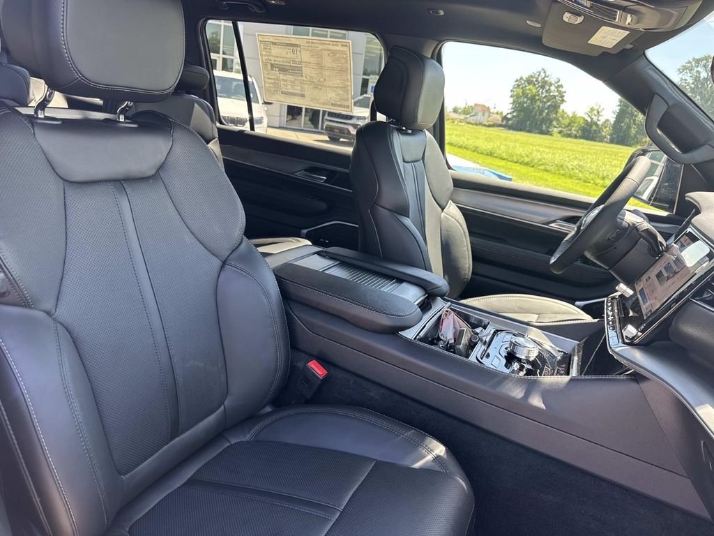 New 2026 High Gloss Black Jeep Upland image 30