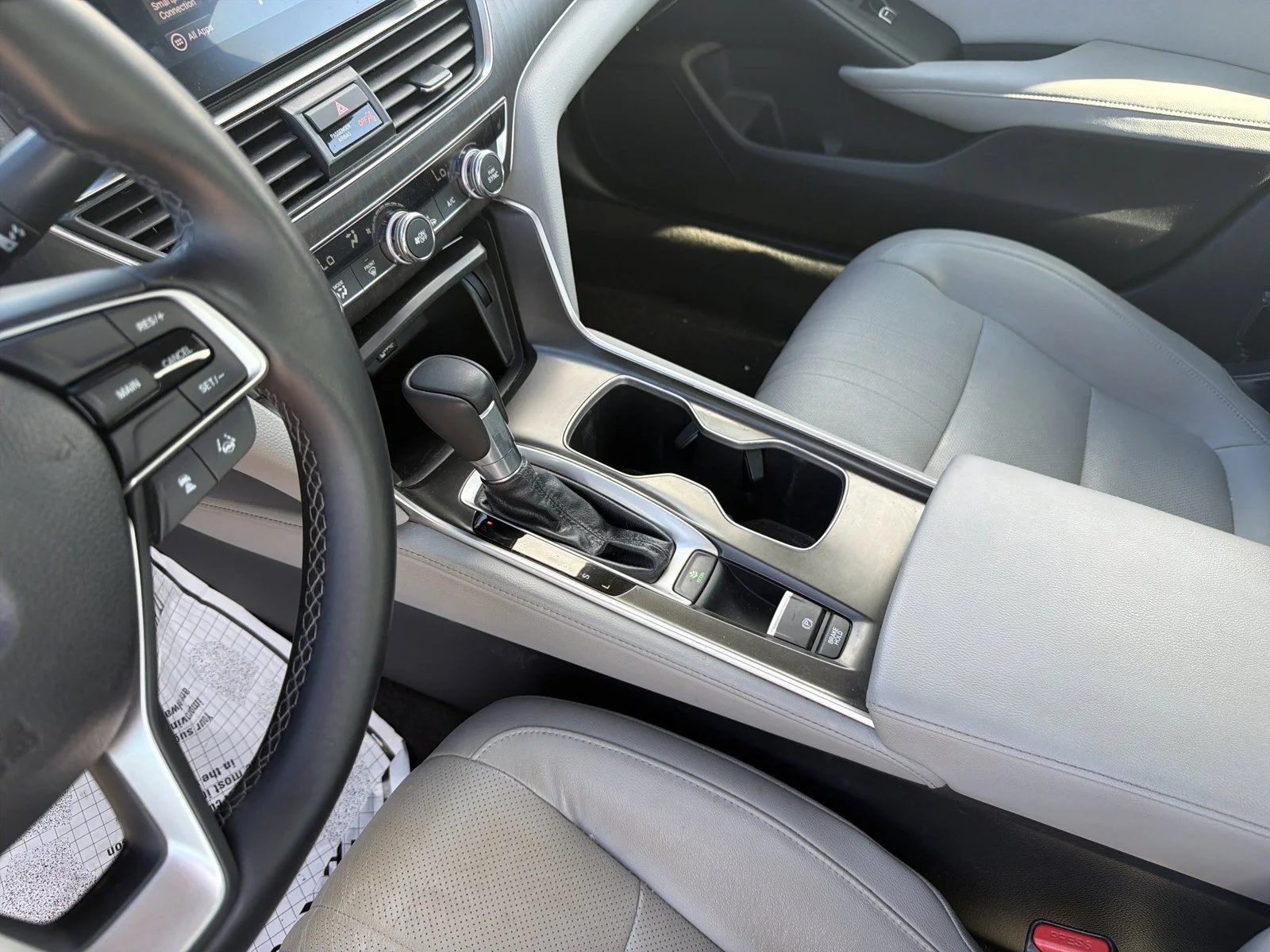 Used 2018  Honda EX-L image 21