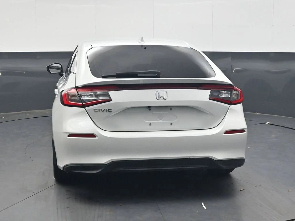 Used 2023 Platinum White Pearl Honda LX image 5