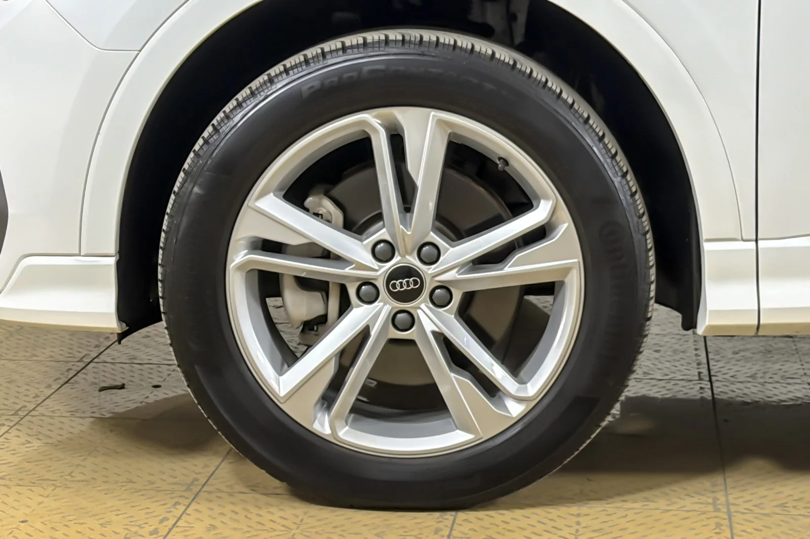 Used 2023 Ibis White Audi S line Premium Plus 45 TFSI quattro image 24