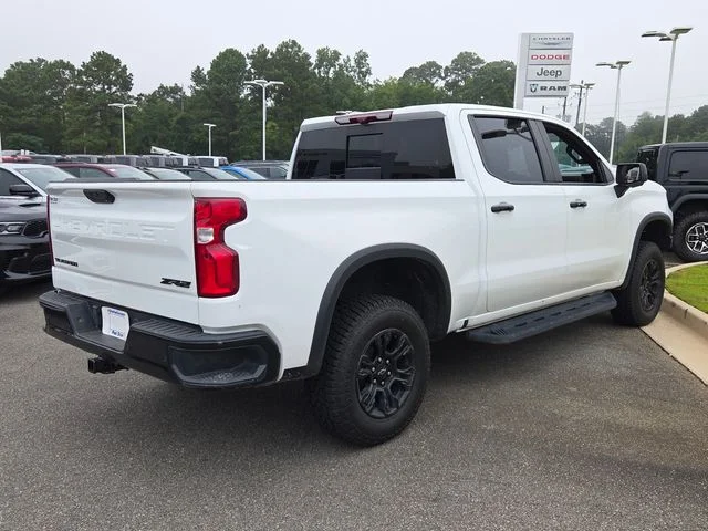 Used 2024 White Chevrolet ZR2 image 12