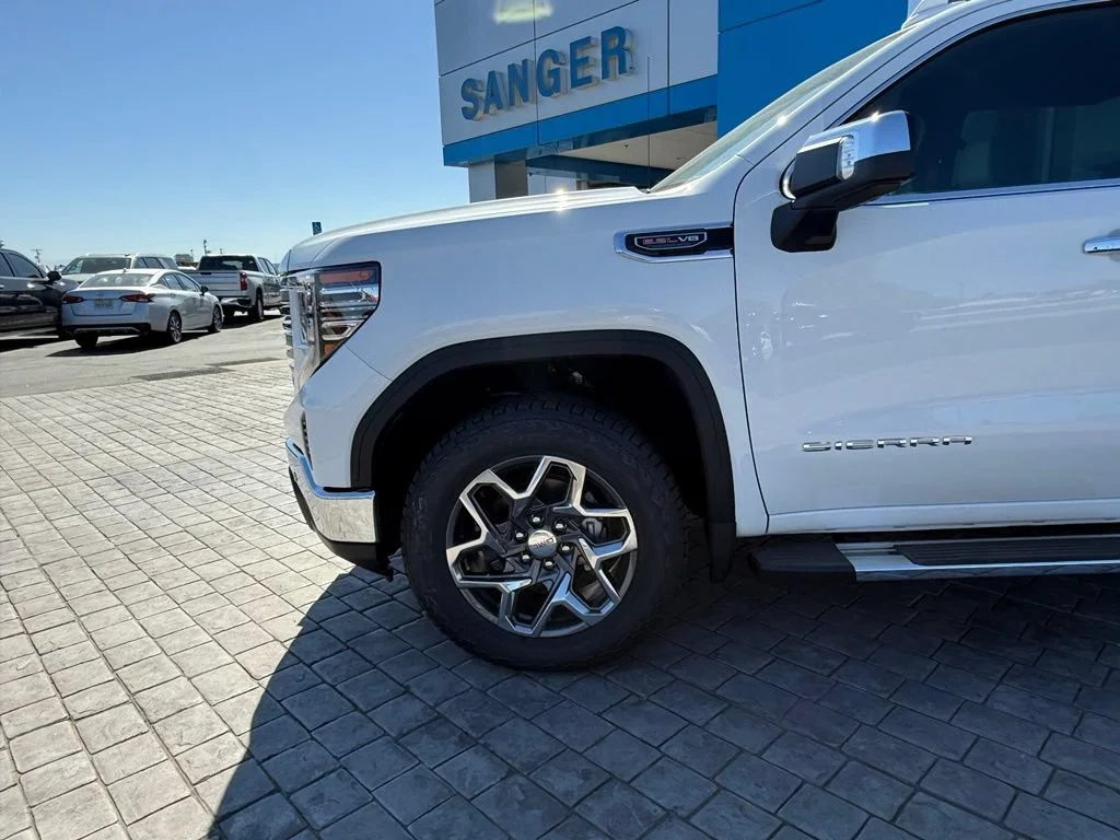 New 2026 Summit White GMC SLT image 5