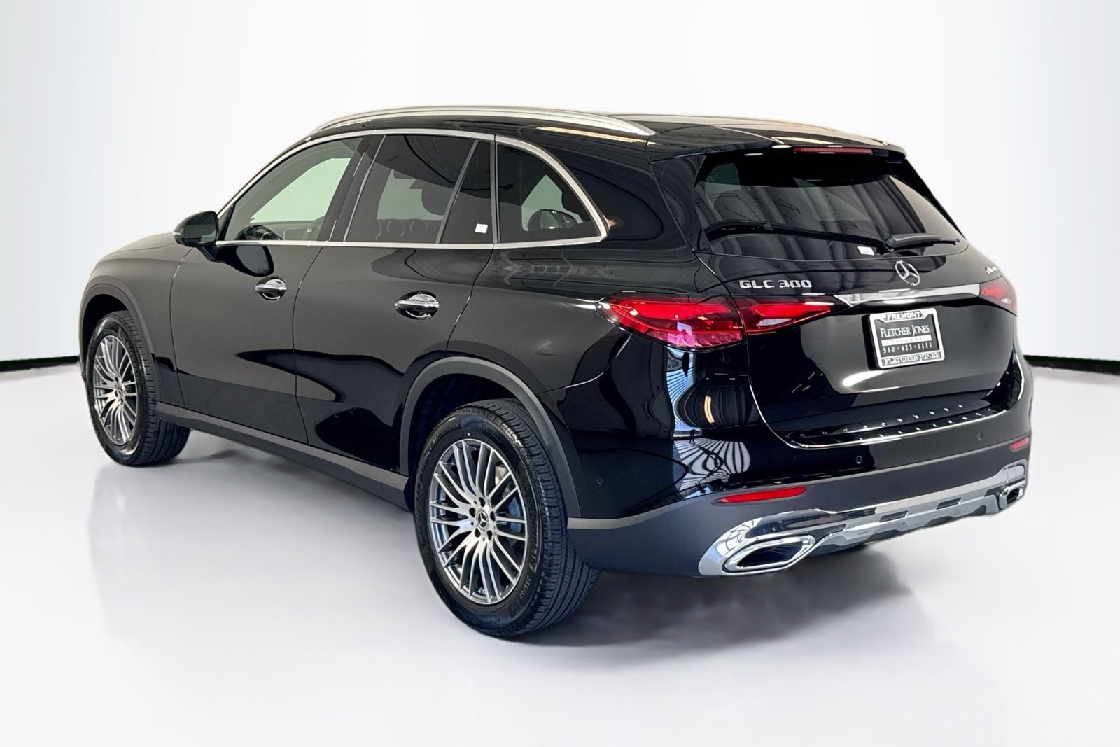 New 2026 Black Mercedes-Benz GLC 300 image 7