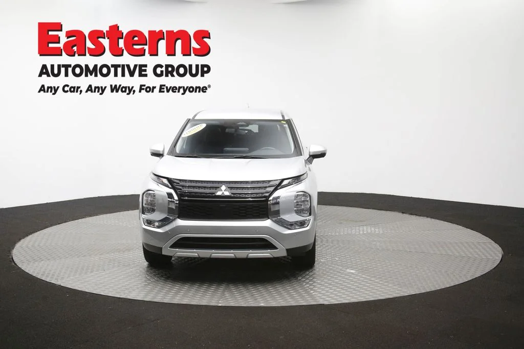 Used 2024 Silver Mitsubishi SE image 53