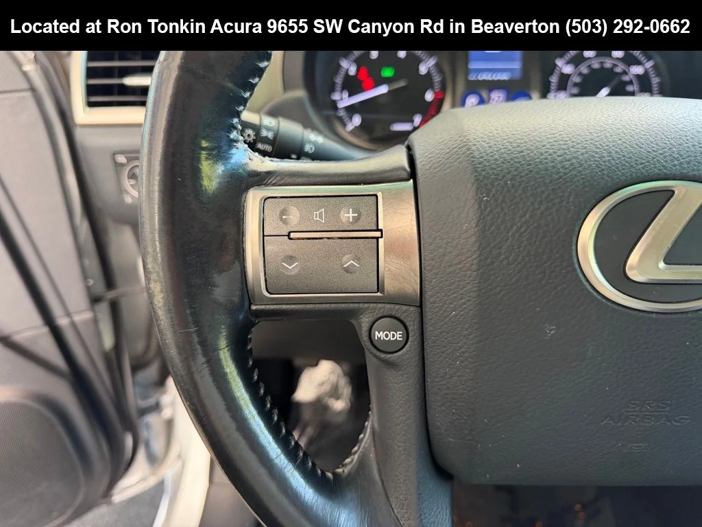 Used 2016 Silver Lining Metallic Lexus 460 image 17