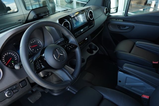 New 2025 Silver+Gray Mercedes-Benz Cargo 144 WB image 34