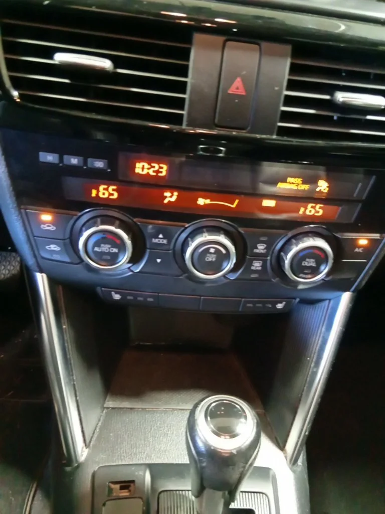 Used 2014 Soul Red Metallic Mazda Grand Touring image 19