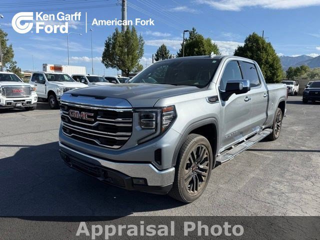2024 GMC Sierra 4WD Crew Cab Short Box SLT's photo