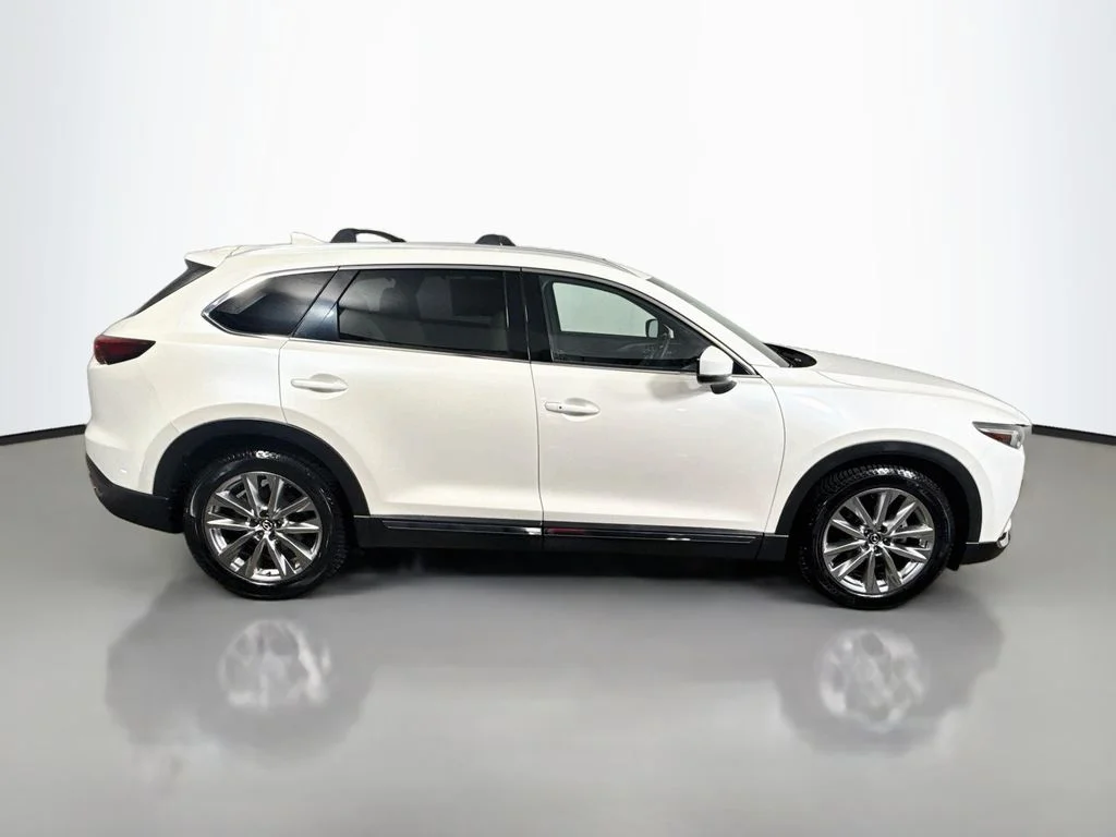 Used 2020 Snowflake White Pearl Mica Mazda Grand Touring image 8