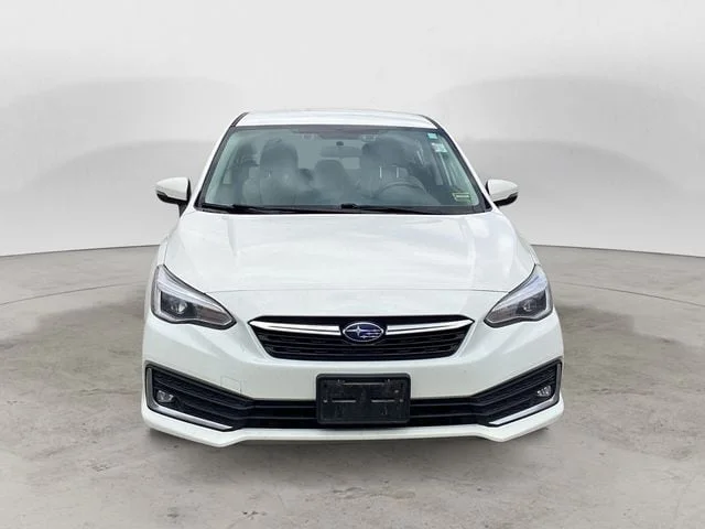 Used 2020 Crystal White Pearl Subaru Limited image 8