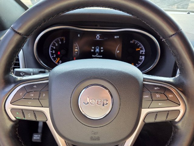 Used 2022 Black Jeep Laredo E image 23
