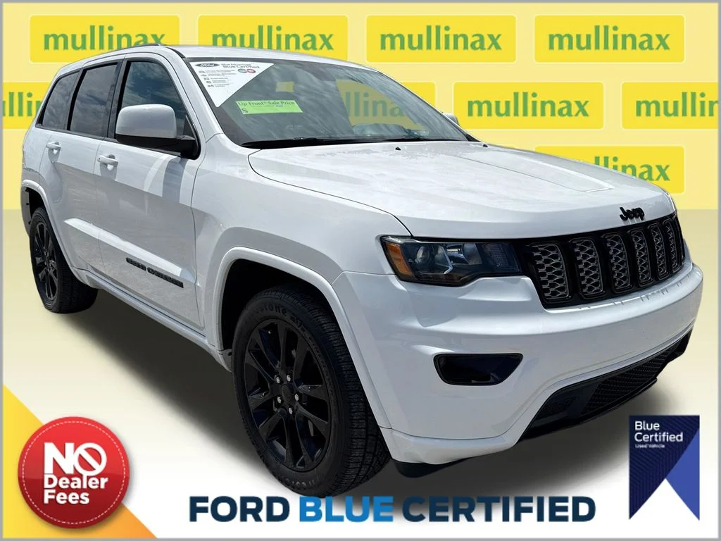 Certified Used 2021 White Jeep Laredo X image 1