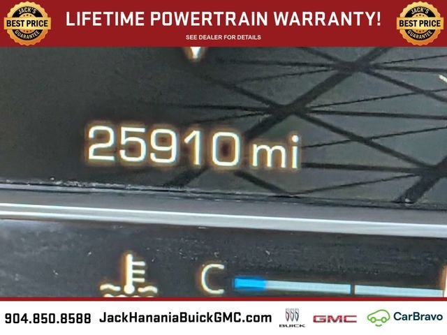 Used 2023 White GMC SLT image 35