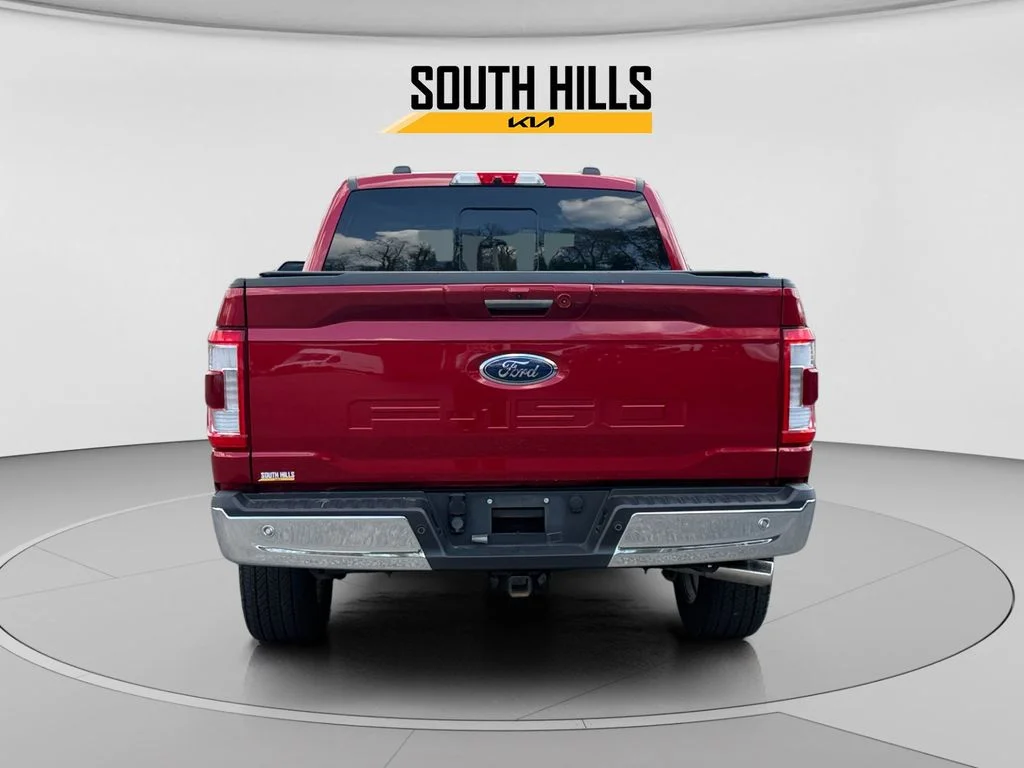 Used 2022 Red Ford Lariat image 4